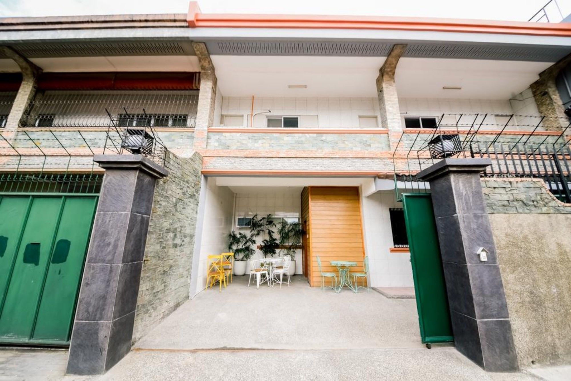 The Partridge Guesthouse Cebu Bagian luar foto